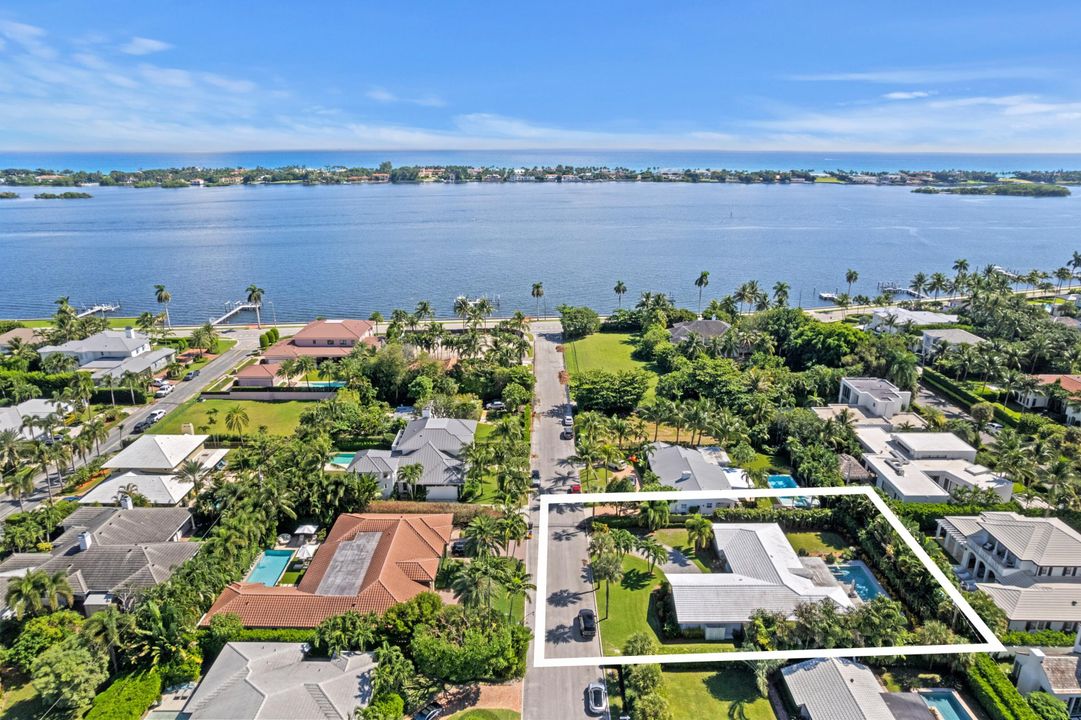 В аренду: $19,950 (4 спален, 3 ванн, 2371 Квадратных фут)