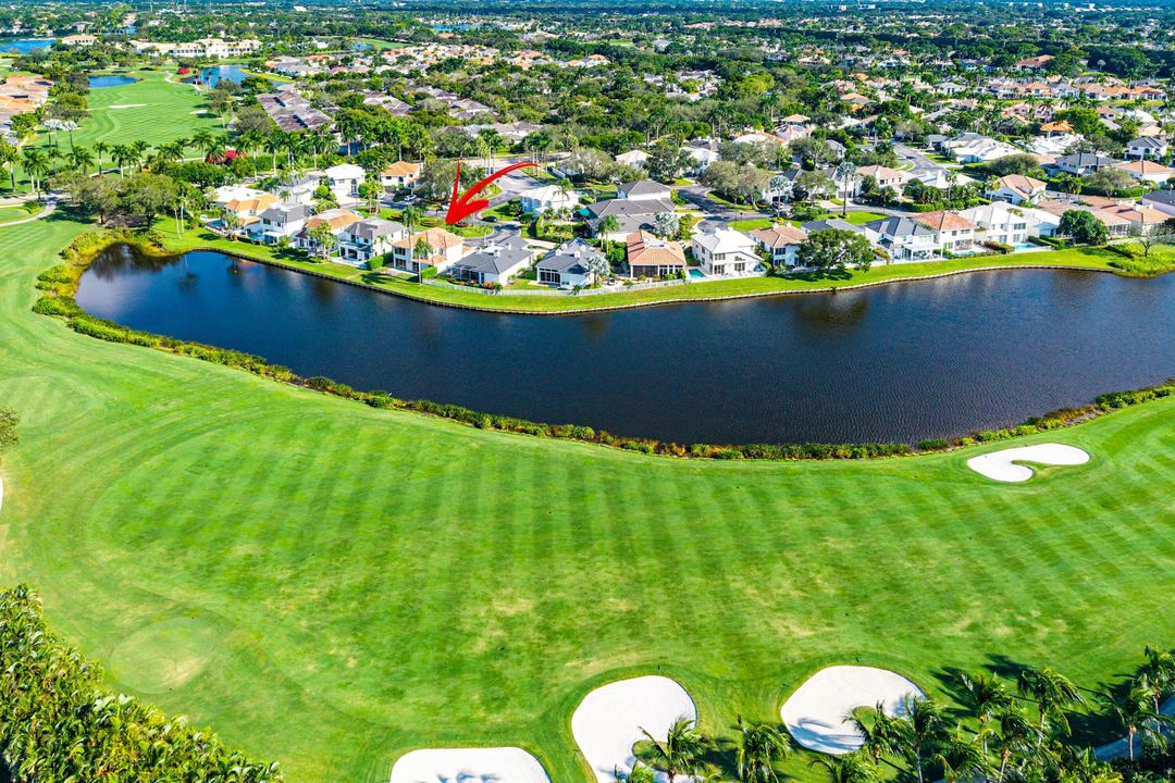 出租: $10,000 (4 贝兹, 3 浴室, 2395 平方英尺)