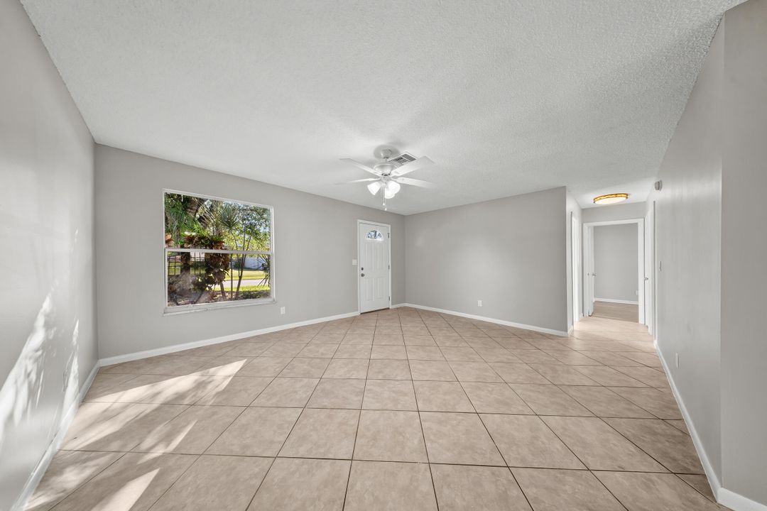 For Sale: $335,000 (2 beds, 2 baths, 1026 Square Feet)