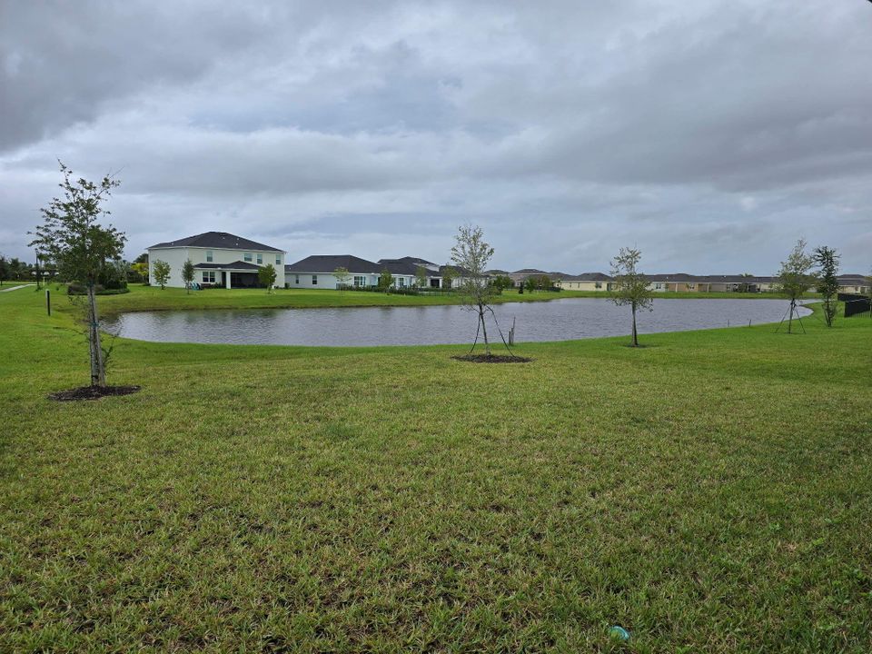 出租: $2,800 (4 贝兹, 2 浴室, 1828 平方英尺)