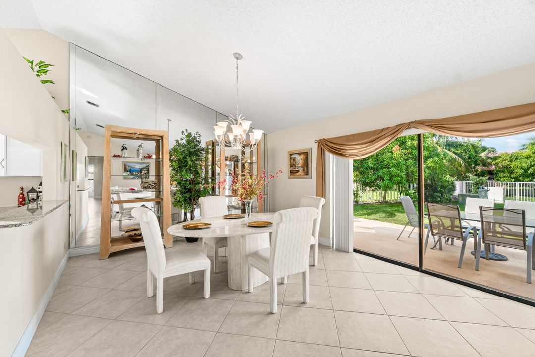 Active With Contract: $550,000 (3 beds, 2 baths, 1775 Square Feet)