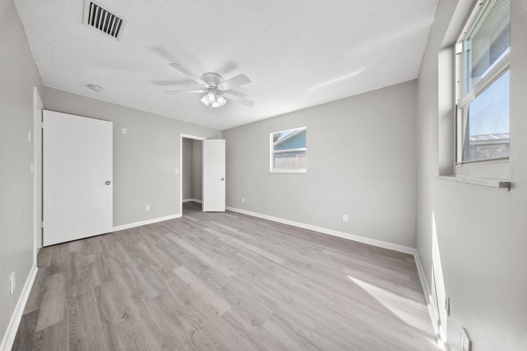 For Sale: $335,000 (2 beds, 2 baths, 1026 Square Feet)