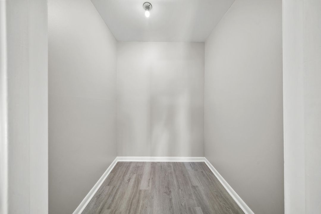 For Sale: $335,000 (2 beds, 2 baths, 1026 Square Feet)