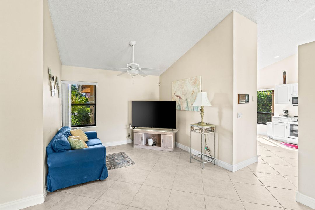 Active With Contract: $550,000 (3 beds, 2 baths, 1775 Square Feet)