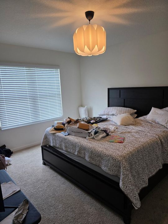 出租: $2,800 (4 贝兹, 2 浴室, 1828 平方英尺)