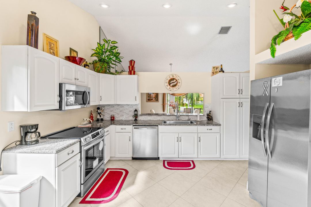 Active With Contract: $550,000 (3 beds, 2 baths, 1775 Square Feet)