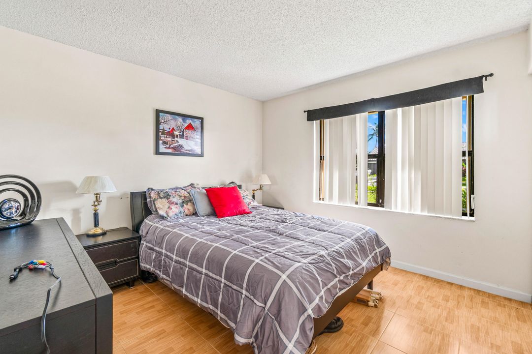 Active With Contract: $550,000 (3 beds, 2 baths, 1775 Square Feet)