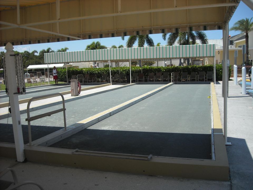 For Rent: $1,450 (2 beds, 1 baths, 798 Square Feet)