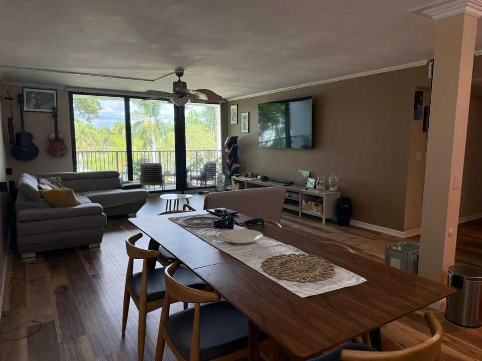 待售: $412,000 (2 贝兹, 2 浴室, 1250 平方英尺)