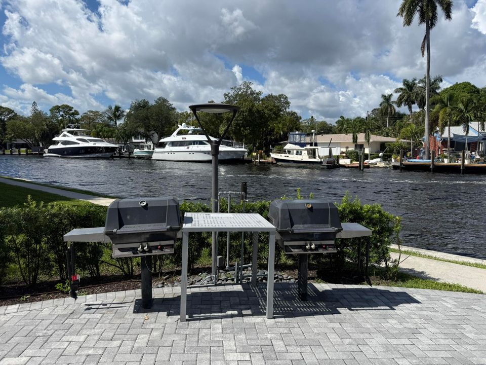 待售: $412,000 (2 贝兹, 2 浴室, 1250 平方英尺)