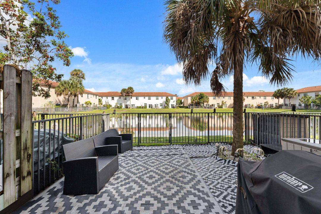 Под контрактом: $2,500 (3 спален, 2 ванн, 1499 Квадратных фут)