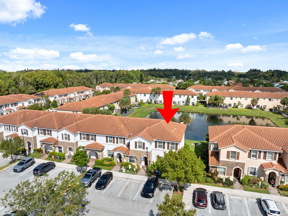 Под контрактом: $2,500 (3 спален, 2 ванн, 1499 Квадратных фут)