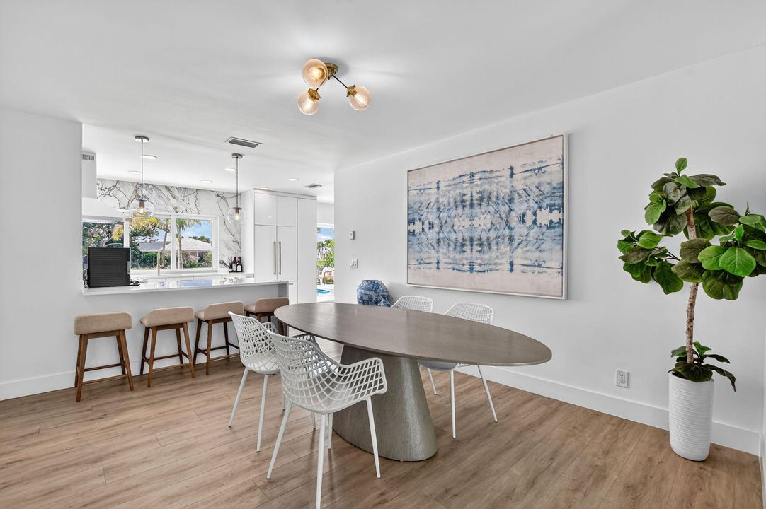 For Rent: $12,000 (3 beds, 2 baths, 1965 Square Feet)