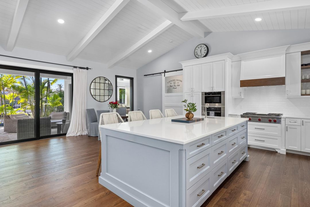 For Sale: $2,800,000 (3 beds, 2 baths, 2059 Square Feet)