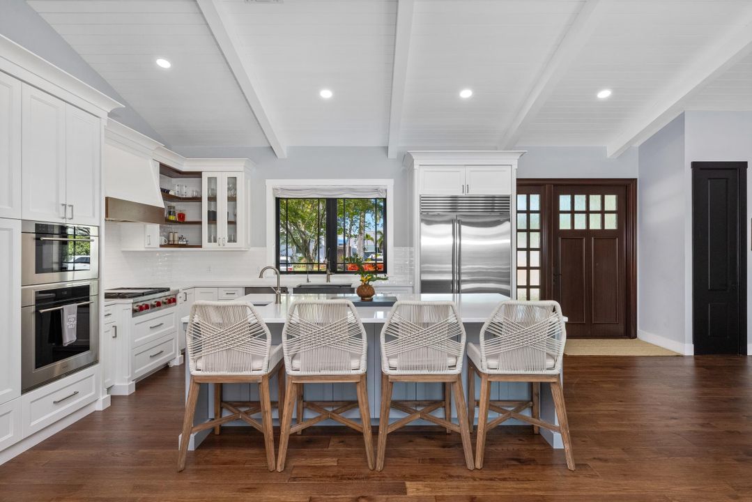 For Sale: $2,800,000 (3 beds, 2 baths, 2059 Square Feet)