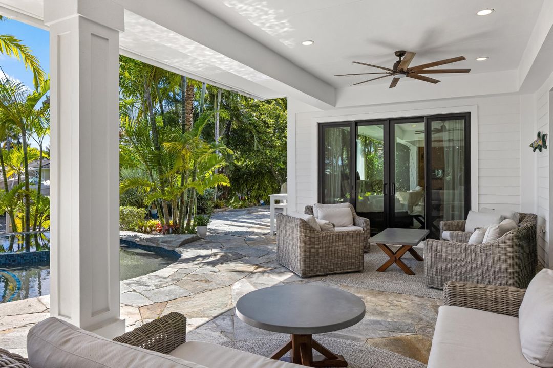 For Sale: $2,800,000 (3 beds, 2 baths, 2059 Square Feet)