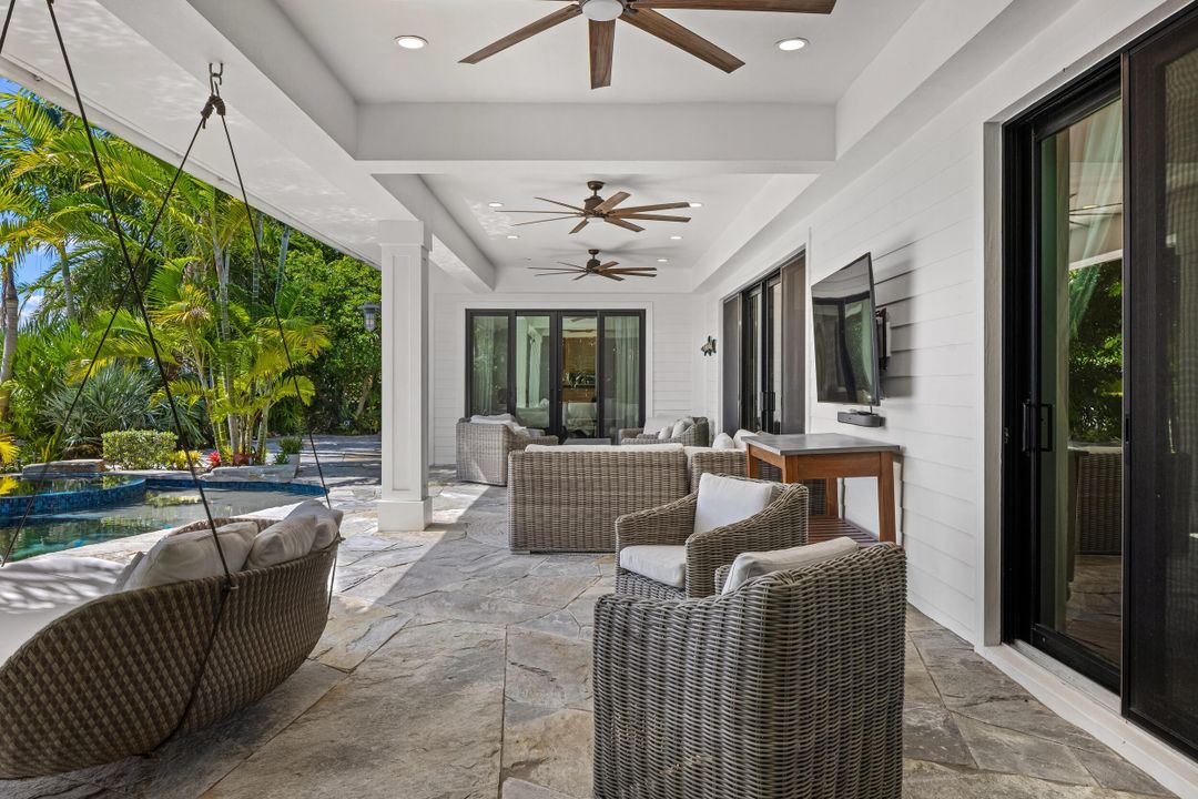 For Sale: $2,800,000 (3 beds, 2 baths, 2059 Square Feet)