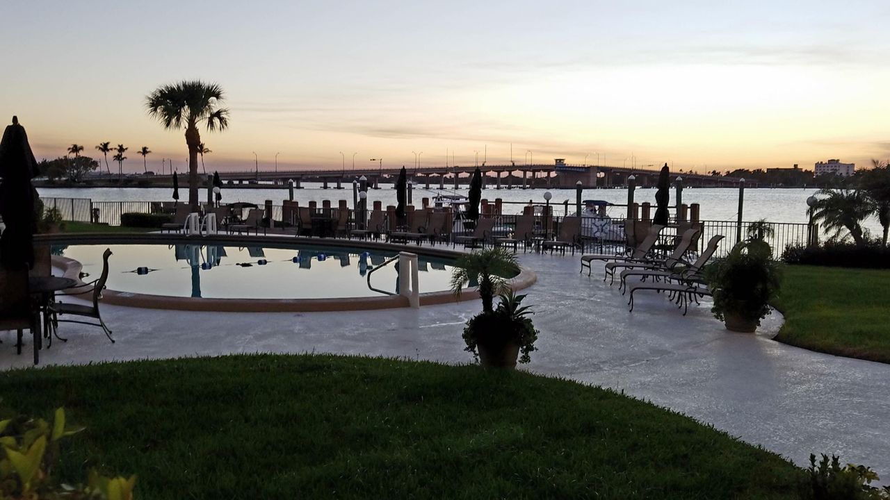 For Rent: $3,500 (1 beds, 1 baths, 724 Square Feet)