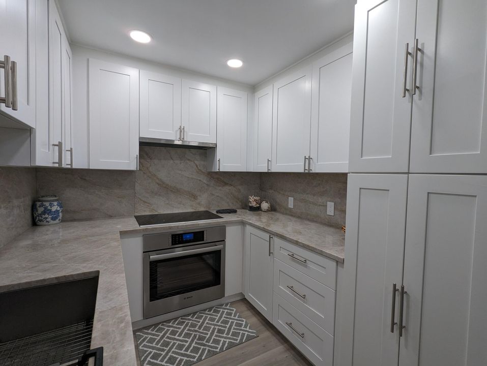 For Rent: $3,500 (1 beds, 1 baths, 724 Square Feet)