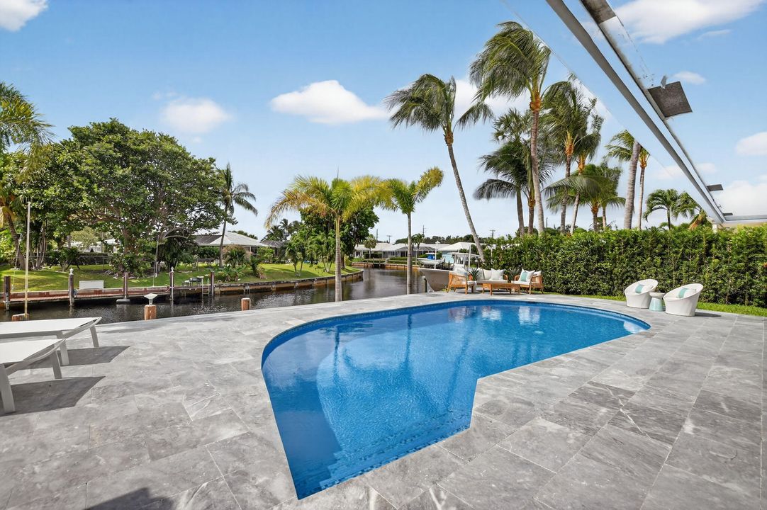 For Rent: $12,000 (3 beds, 2 baths, 1965 Square Feet)