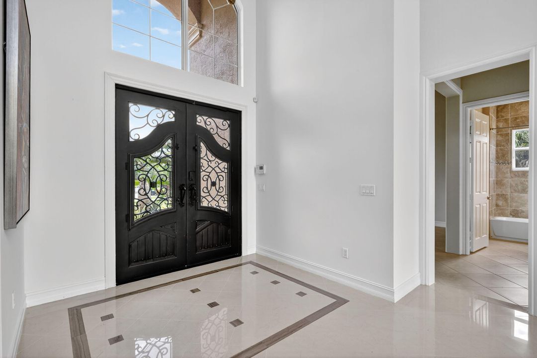 待售: $1,900,000 (5 贝兹, 7 浴室, 5537 平方英尺)