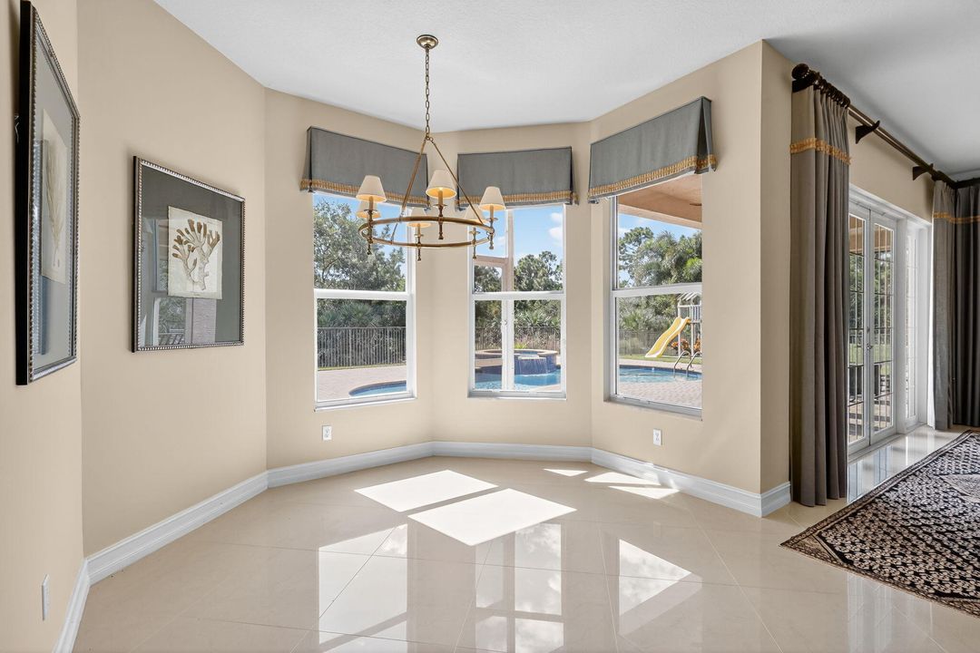 待售: $1,900,000 (5 贝兹, 7 浴室, 5537 平方英尺)