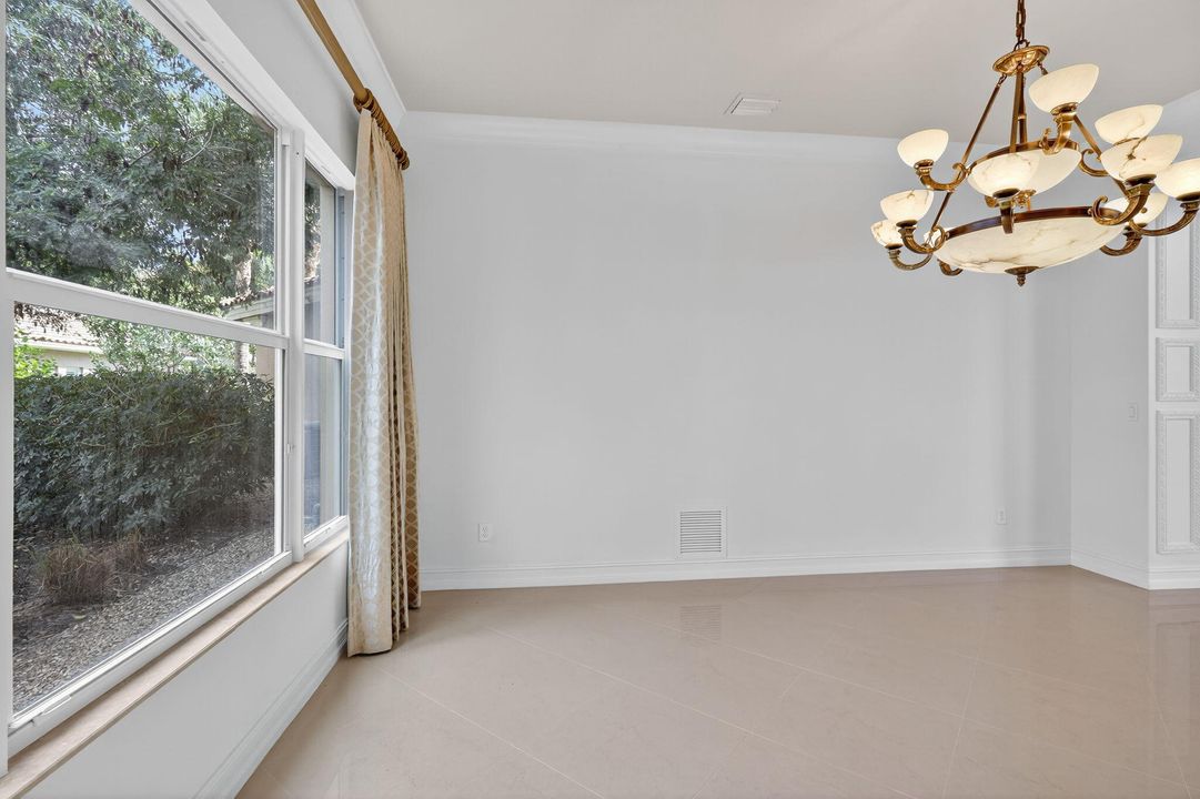 待售: $1,900,000 (5 贝兹, 7 浴室, 5537 平方英尺)