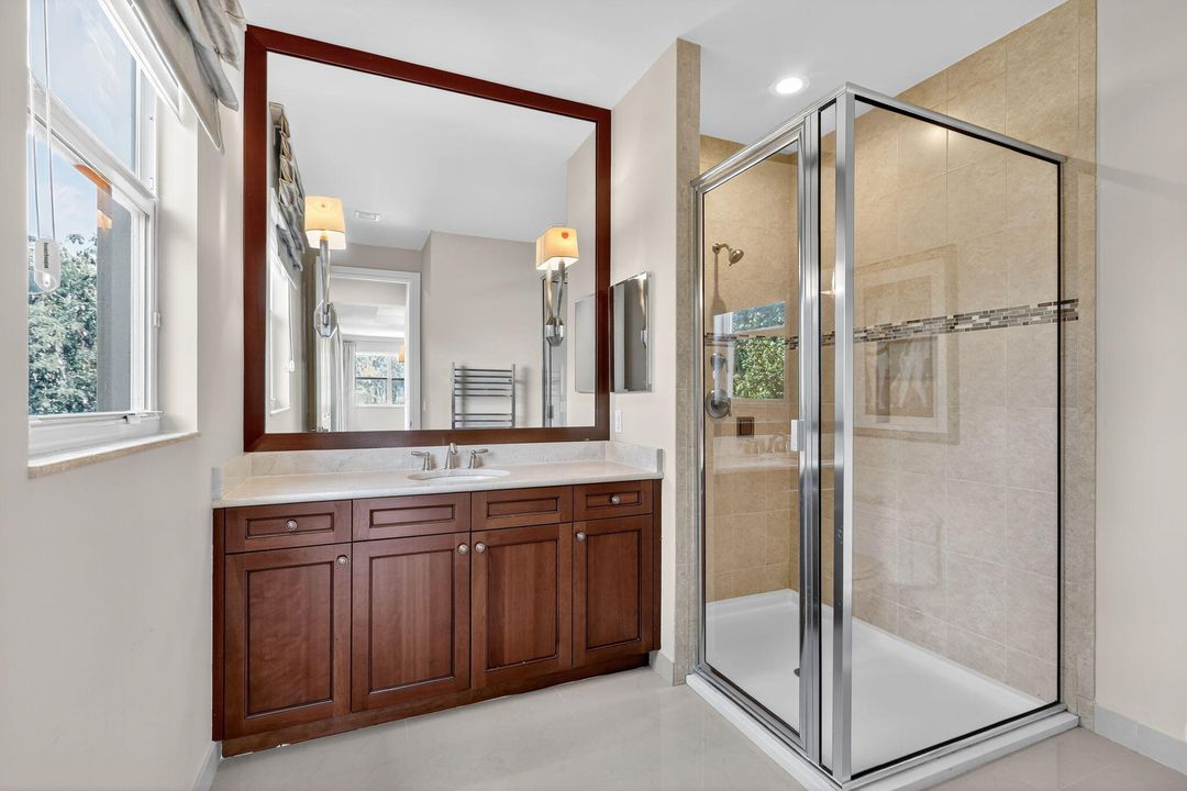 待售: $1,900,000 (5 贝兹, 7 浴室, 5537 平方英尺)