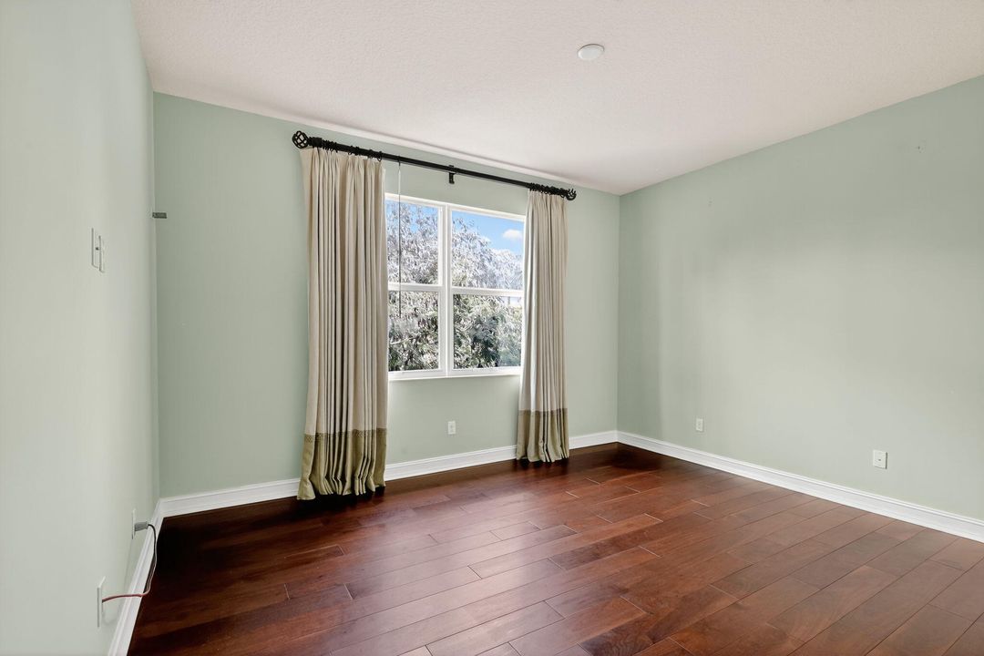 待售: $1,900,000 (5 贝兹, 7 浴室, 5537 平方英尺)