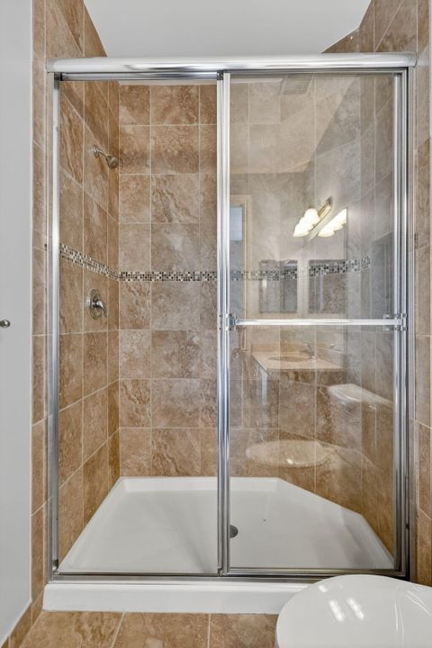 待售: $1,900,000 (5 贝兹, 7 浴室, 5537 平方英尺)