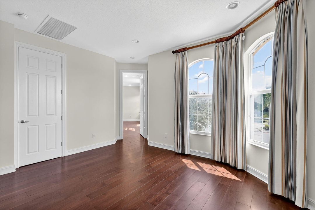 待售: $1,900,000 (5 贝兹, 7 浴室, 5537 平方英尺)