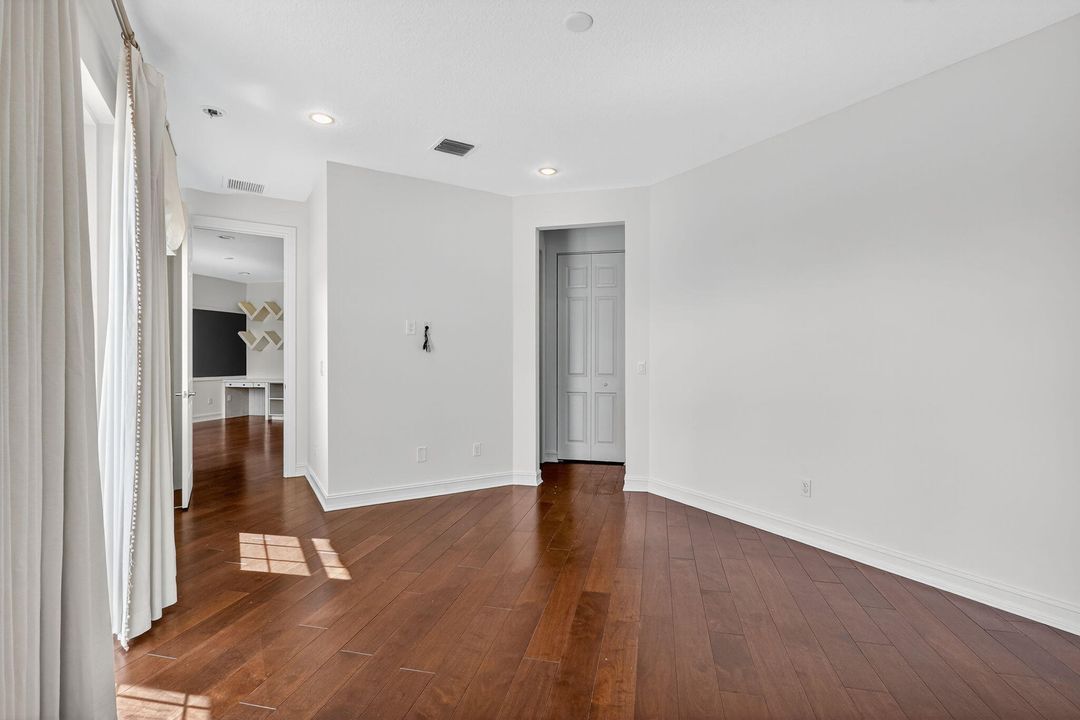 待售: $1,900,000 (5 贝兹, 7 浴室, 5537 平方英尺)