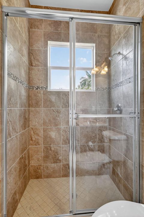 待售: $1,900,000 (5 贝兹, 7 浴室, 5537 平方英尺)