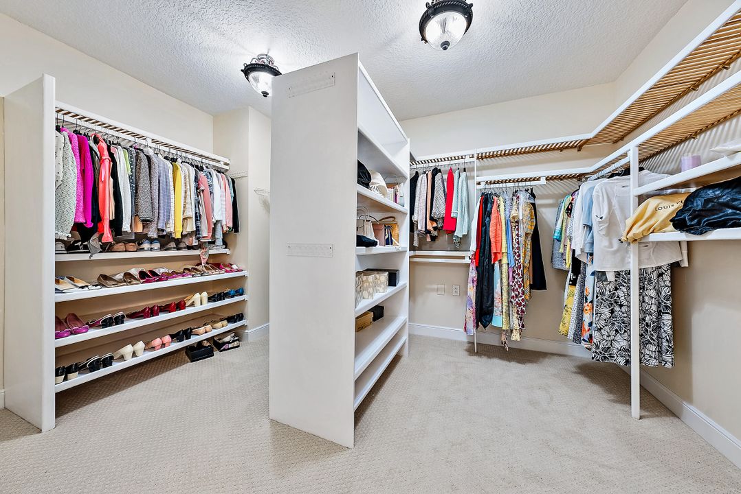 待售: $2,900,000 (5 贝兹, 7 浴室, 6946 平方英尺)