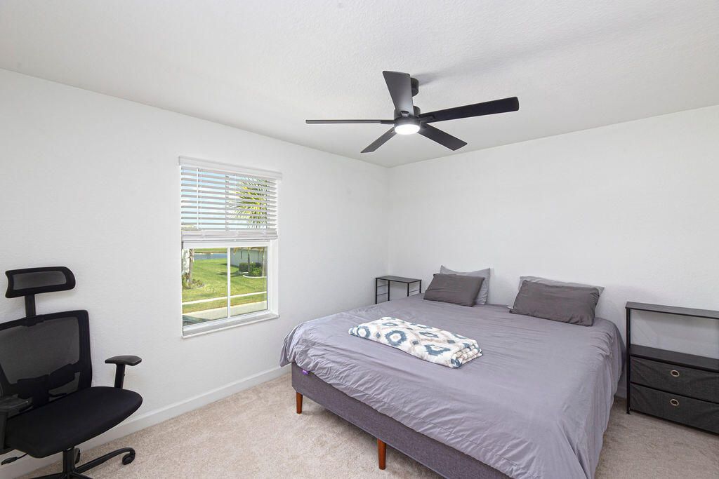 For Sale: $589,900 (4 beds, 2 baths, 3104 Square Feet)