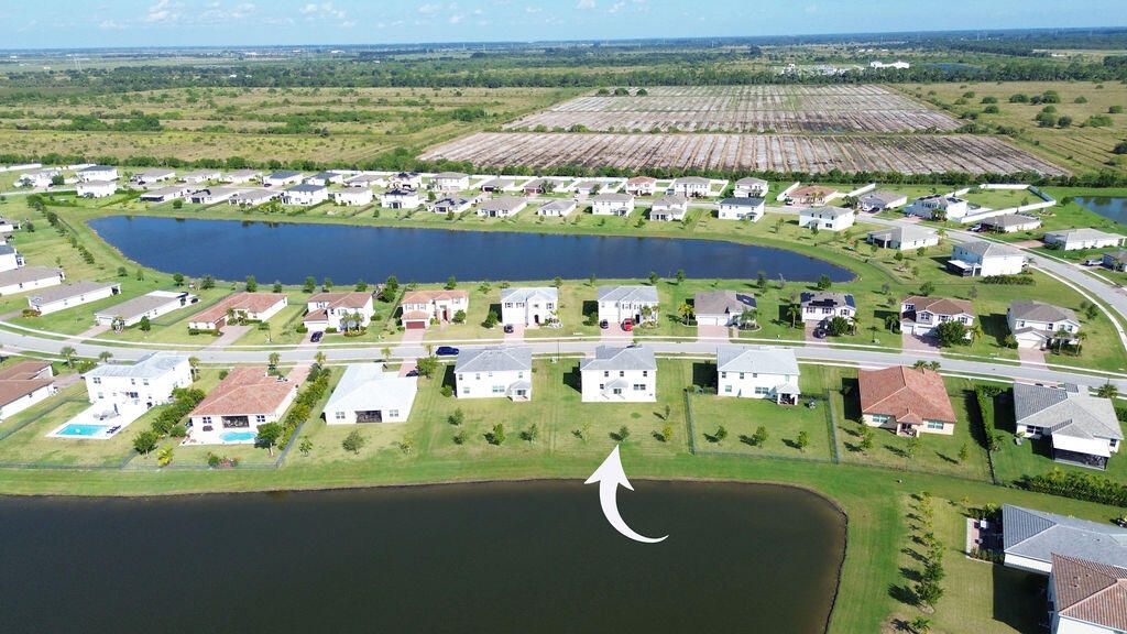 For Sale: $589,900 (4 beds, 2 baths, 3104 Square Feet)