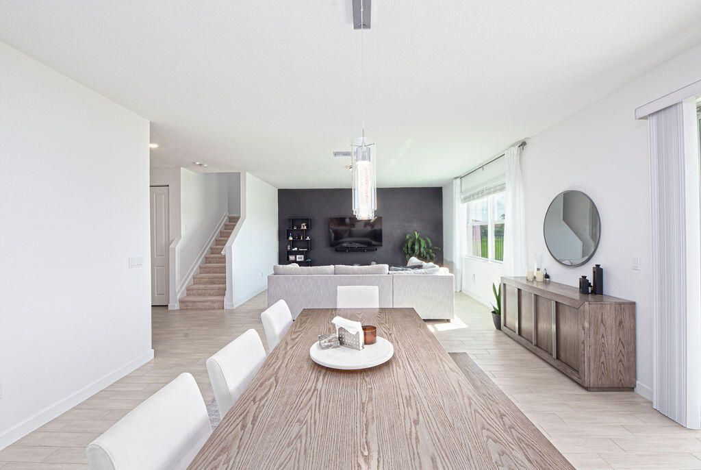 For Sale: $589,900 (4 beds, 2 baths, 3104 Square Feet)