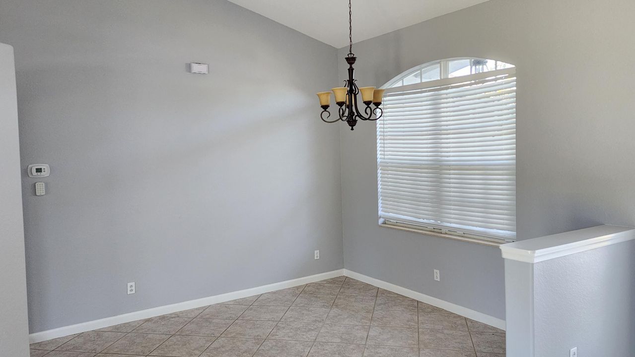 For Rent: $2,700 (4 beds, 3 baths, 2221 Square Feet)