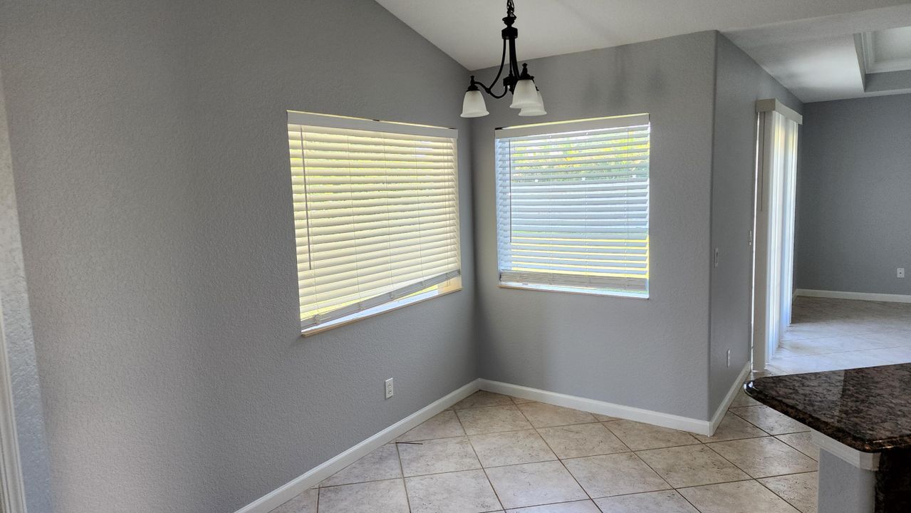 For Rent: $2,700 (4 beds, 3 baths, 2221 Square Feet)