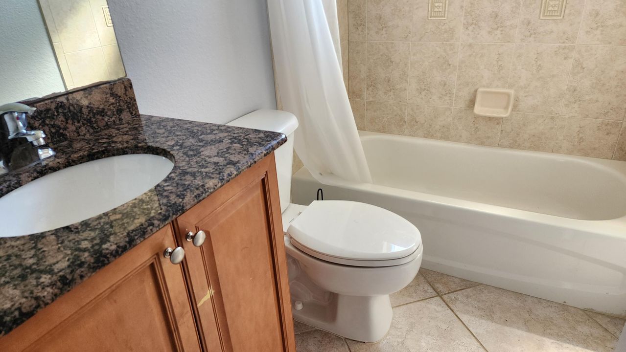 For Rent: $2,700 (4 beds, 3 baths, 2221 Square Feet)