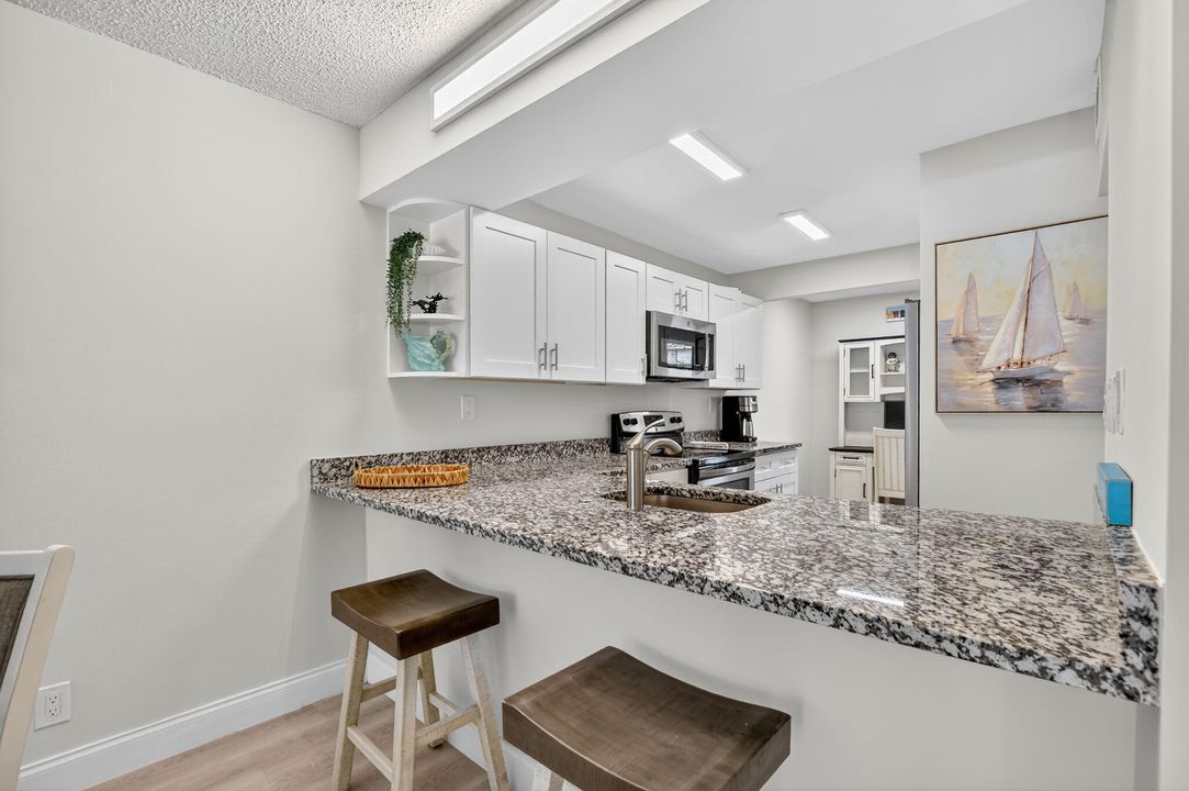 For Rent: $5,500 (2 beds, 2 baths, 1130 Square Feet)