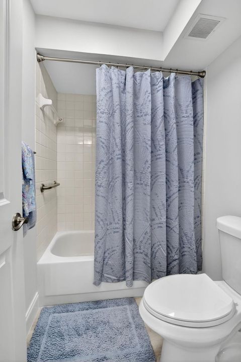 For Rent: $5,500 (2 beds, 2 baths, 1130 Square Feet)