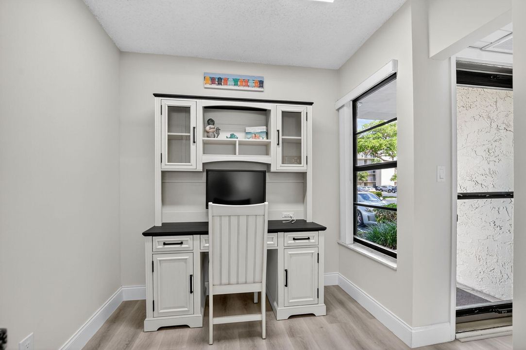 For Rent: $5,500 (2 beds, 2 baths, 1130 Square Feet)