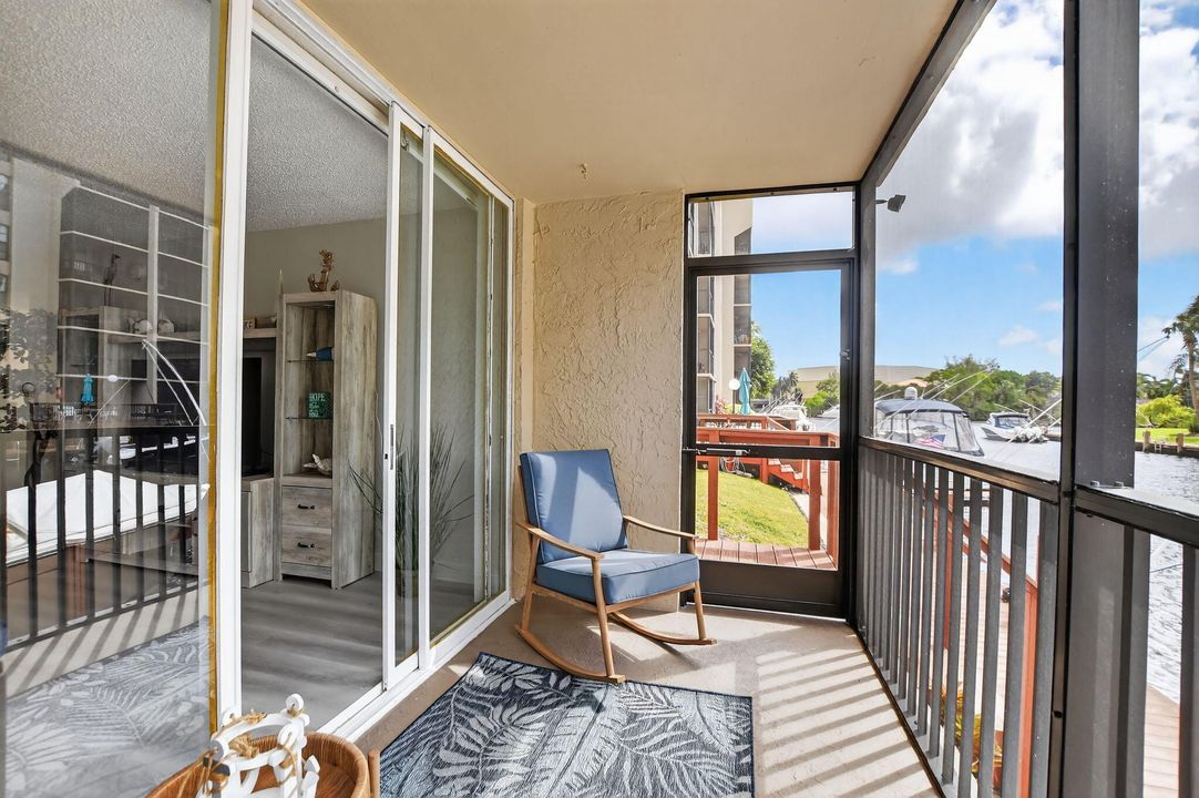 For Rent: $5,500 (2 beds, 2 baths, 1130 Square Feet)