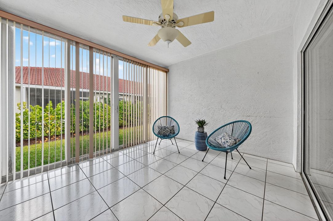 Active With Contract: $397,500 (3 beds, 2 baths, 1752 Square Feet)