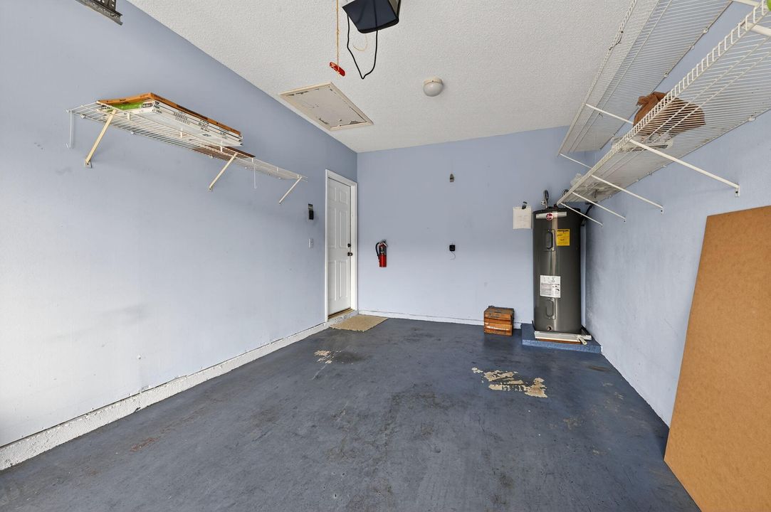 Active With Contract: $397,500 (3 beds, 2 baths, 1752 Square Feet)