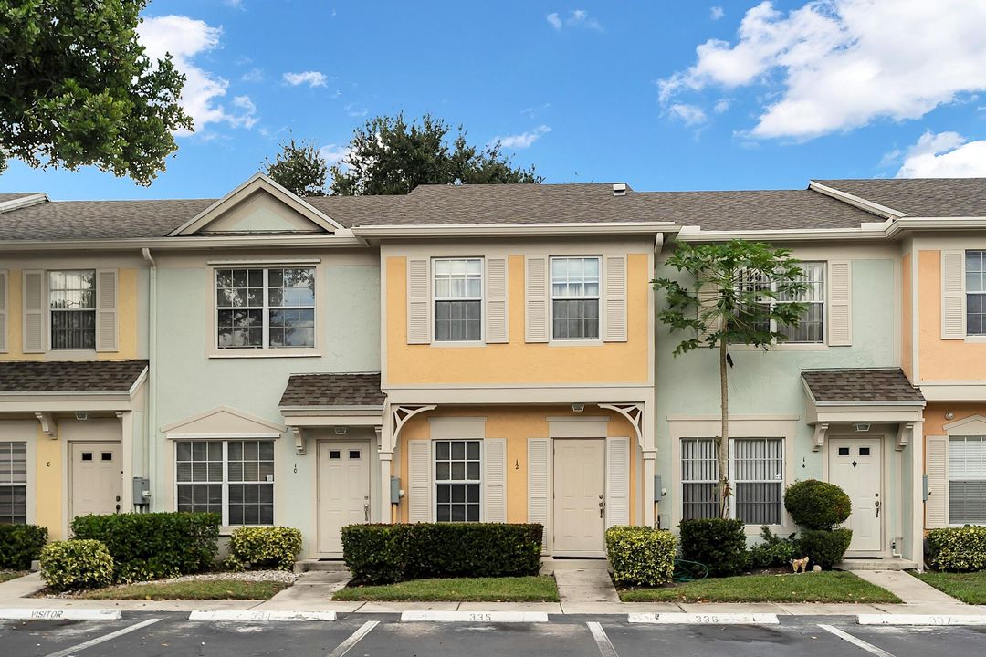 For Sale: $415,000 (2 beds, 2 baths, 1110 Square Feet)