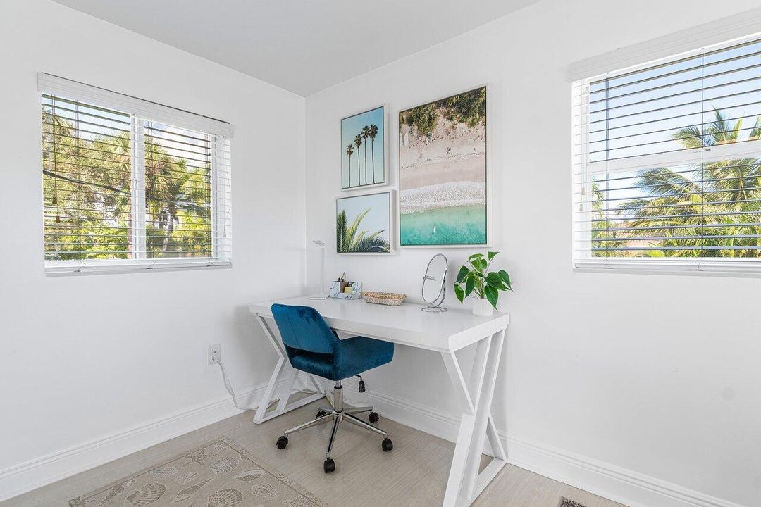 For Sale: $899,900 (3 beds, 2 baths, 2118 Square Feet)