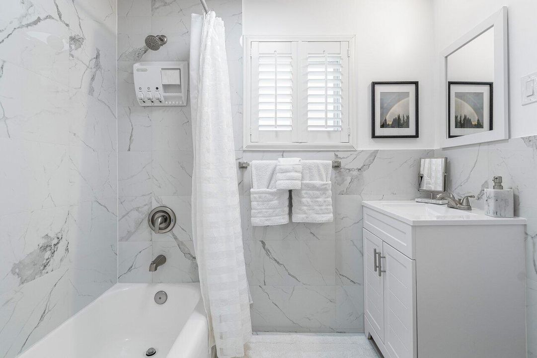 For Sale: $899,900 (3 beds, 2 baths, 2118 Square Feet)