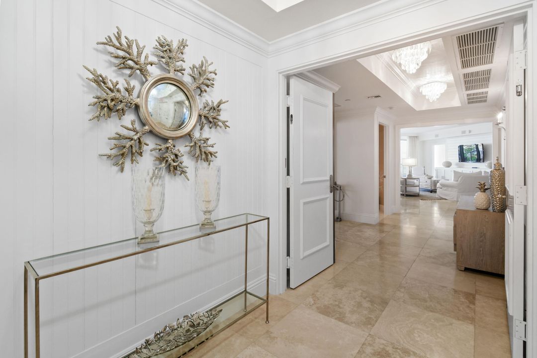 For Sale: $2,495,000 (3 beds, 3 baths, 2818 Square Feet)